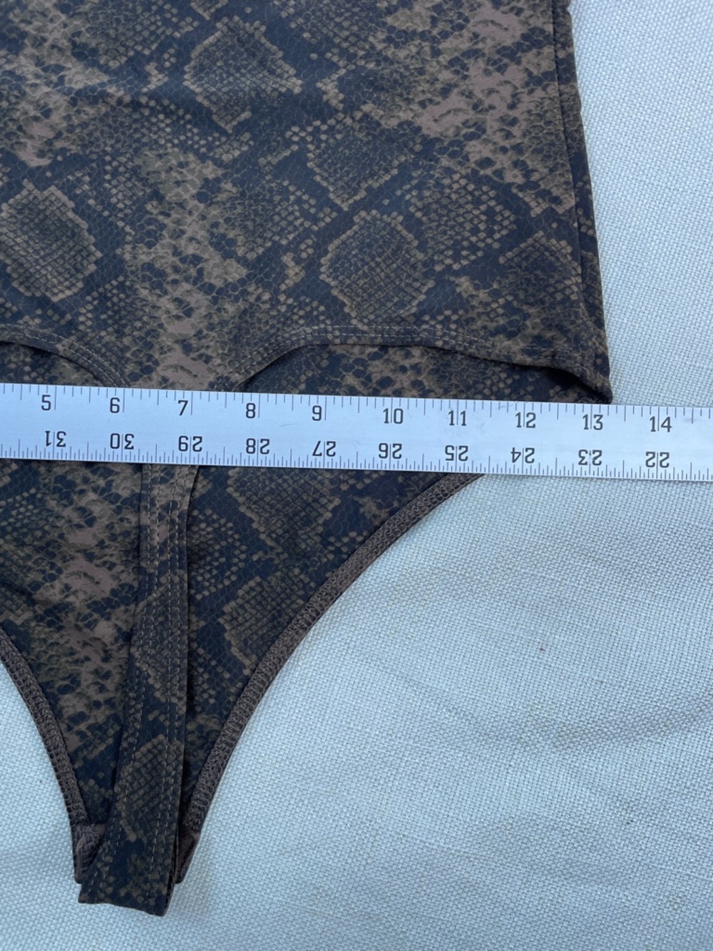 Good American Square Neck Tank bodysuit Brown & Black Snake Print - Picture 10 of 16